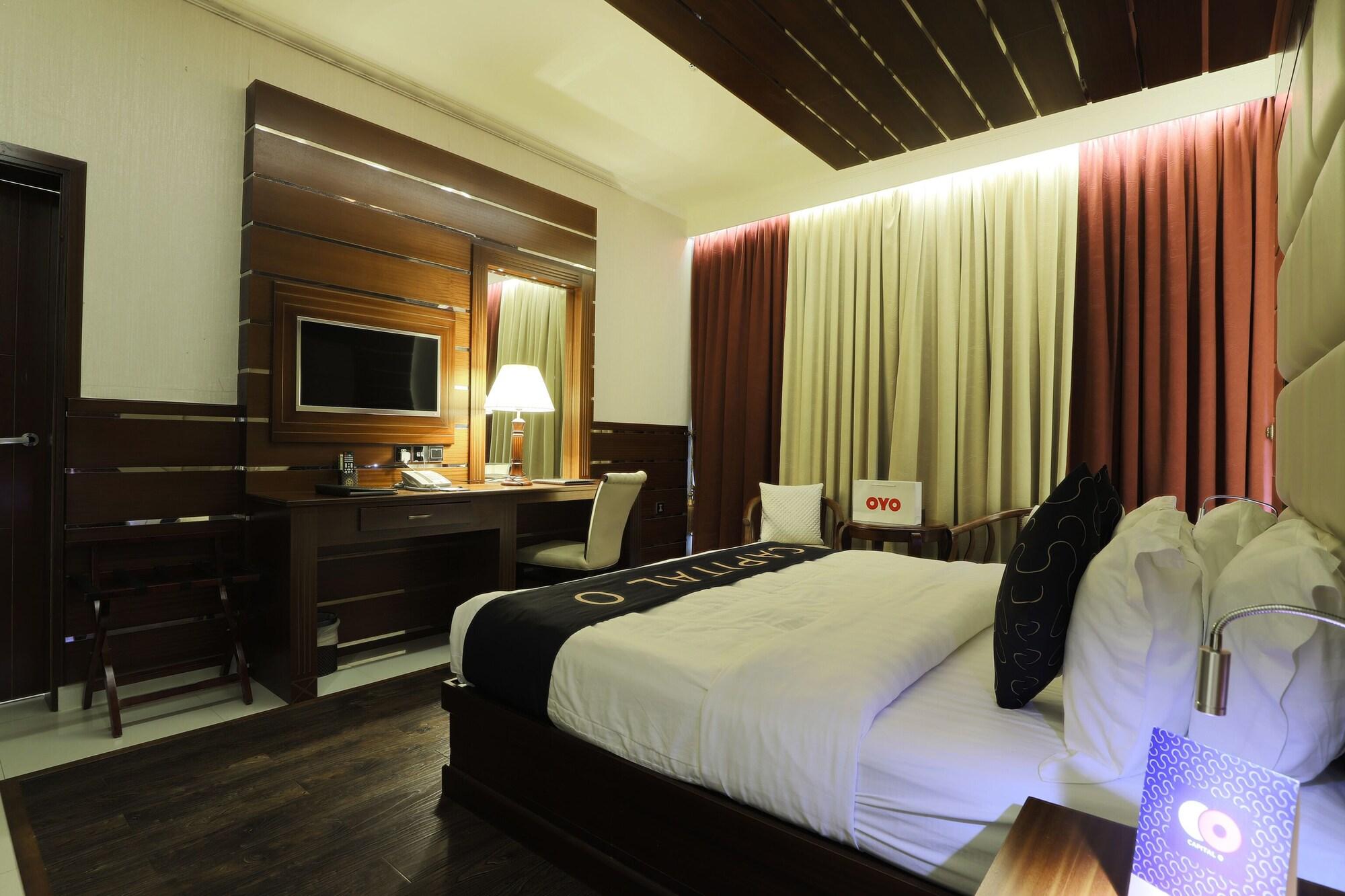 Queen Palace Hotel 4*