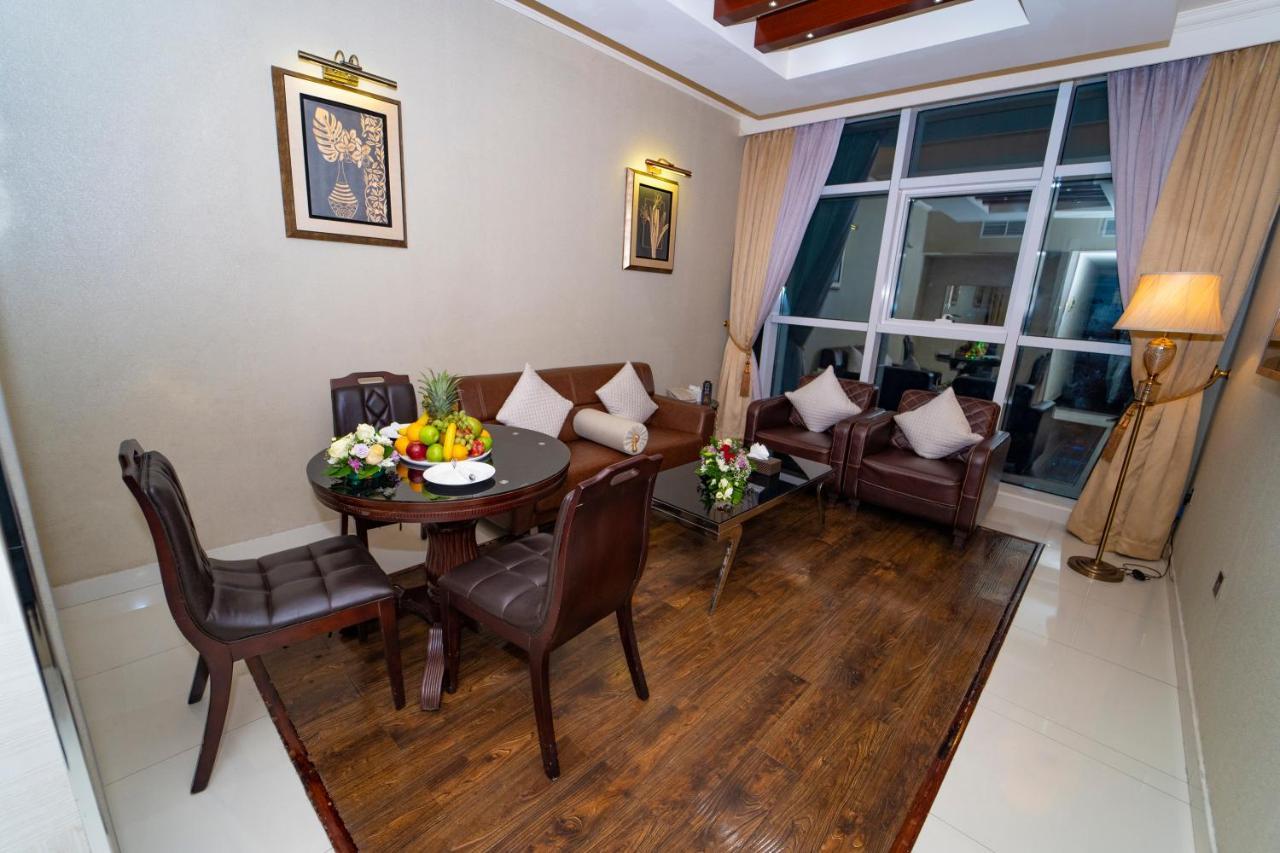 Hotel Queen Palace 4*