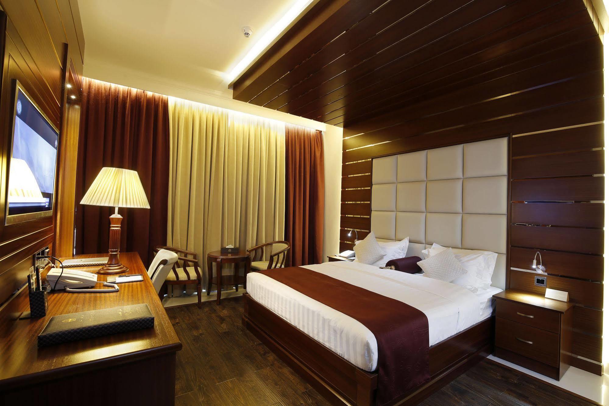 Hotel Queen Palace Abu Dhabi